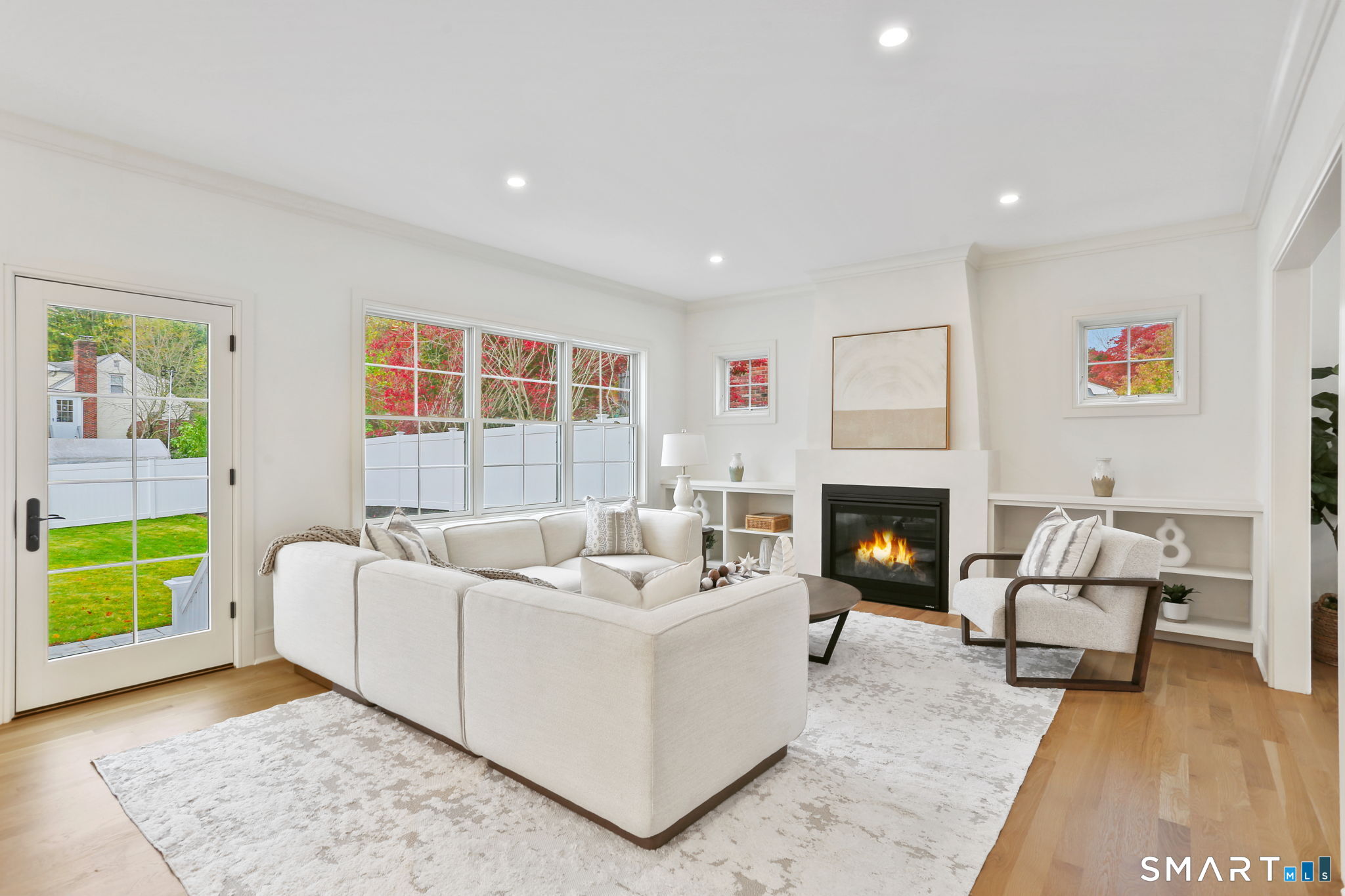 15 Barton Road Fairfield, CT 06824 - Photo 14 of 35