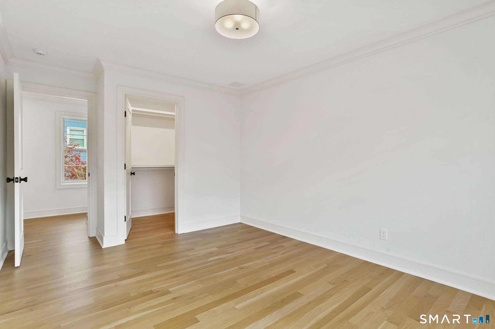 15 Barton Road Fairfield, CT 06824 - Photo 28 of 35