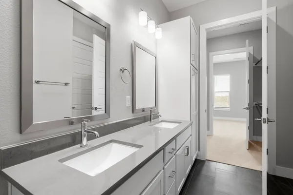 a view of walk in closet