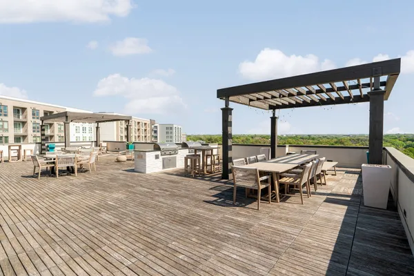 $3,200 | 4501 Jackson Avenue, Unit 5205, Austin, TX 78731