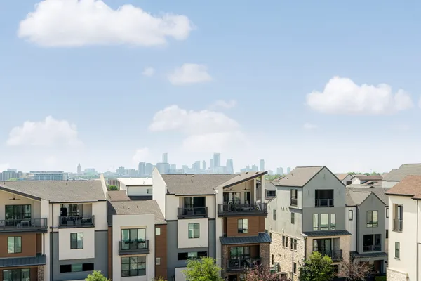 $3,200 | 4501 Jackson Avenue, Unit 5205, Austin, TX 78731