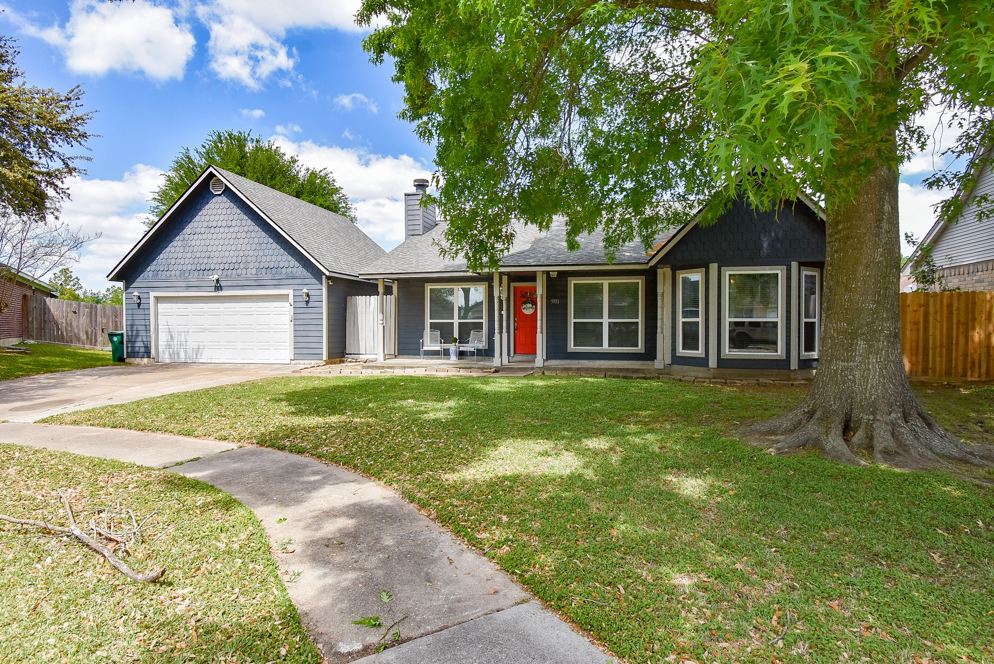 5911 Butterfly Circle Pasadena, TX 77505 - Photo 3 of 45