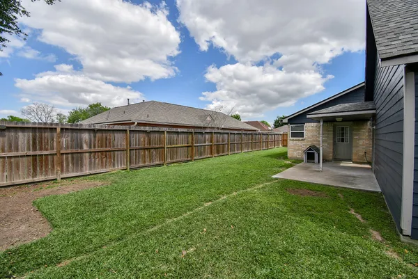 $275,000 | 5911 Butterfly Circle, Pasadena, TX 77505