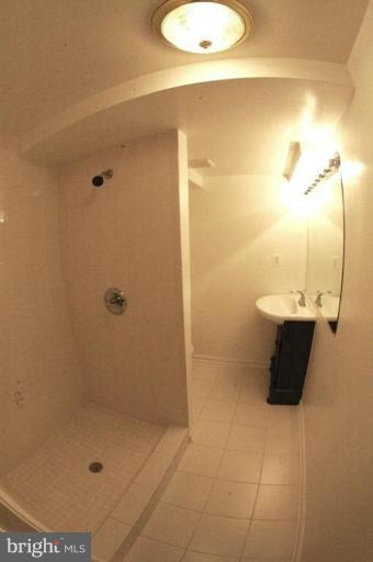 10202 Rodgers Road Fairfax, VA 22030 - Photo 25 of 27 Bath #2