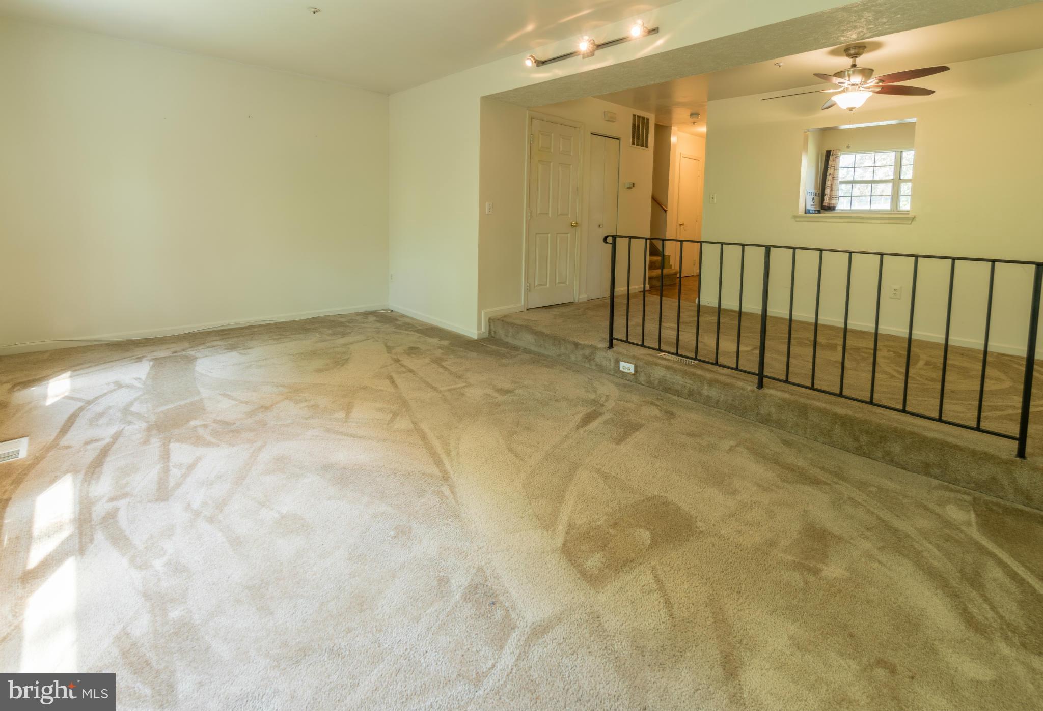 1337 Upcot Court Capitol Heights, MD 20743 - Photo 24 of 28 Living Room