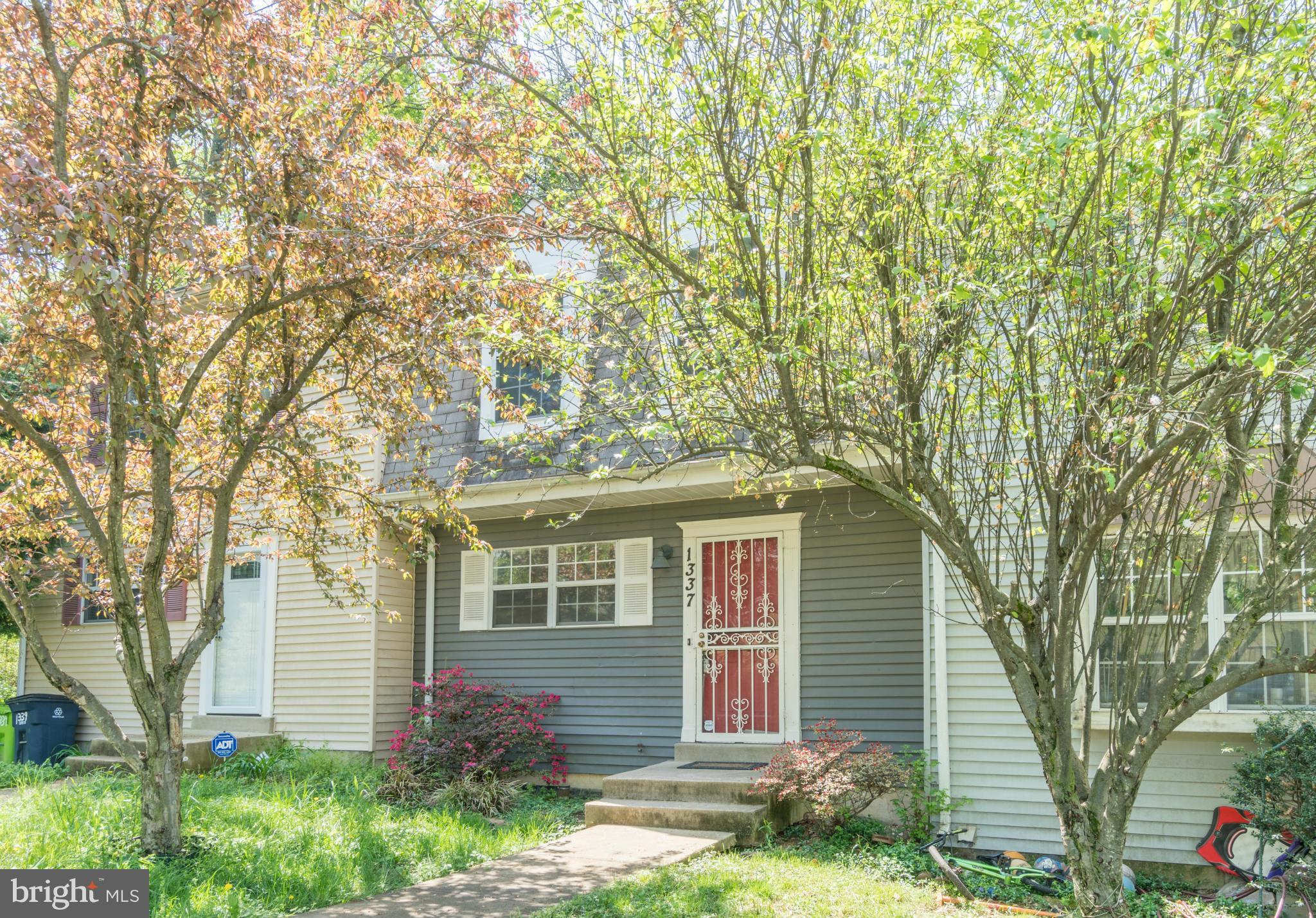 1337 Upcot Court Capitol Heights, MD 20743 - Photo 3 of 28 Exterior (Front)