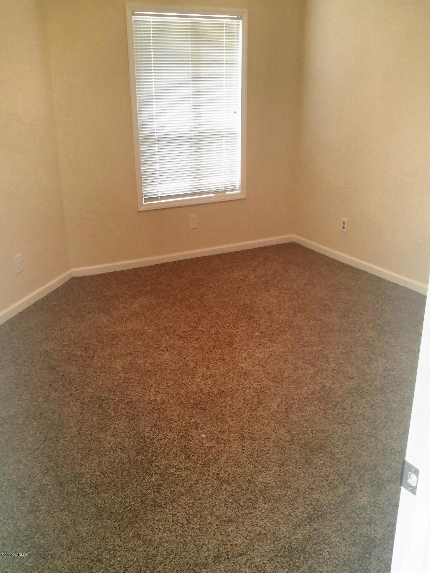 601 Spring Forest Road, Unit H Greenville, NC 27834 - Photo 8 of 16 2nd bedroom