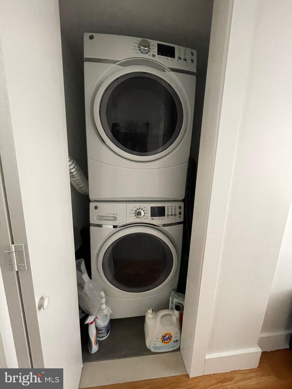 205 Witherspoon Street, Unit 4 Princeton, NJ 08542 - Photo 8 of 11 a utility room with dryer and washer