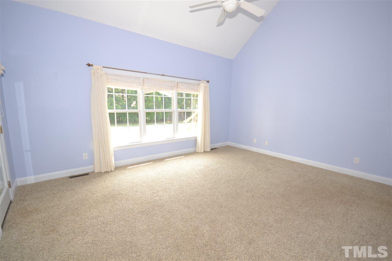 5305 Harbor Crest Road Raleigh, NC 27614 - Photo 8 of 26 Main Floor Master