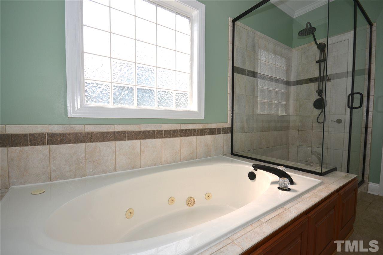 5305 Harbor Crest Road Raleigh, NC 27614 - Photo 9 of 26
