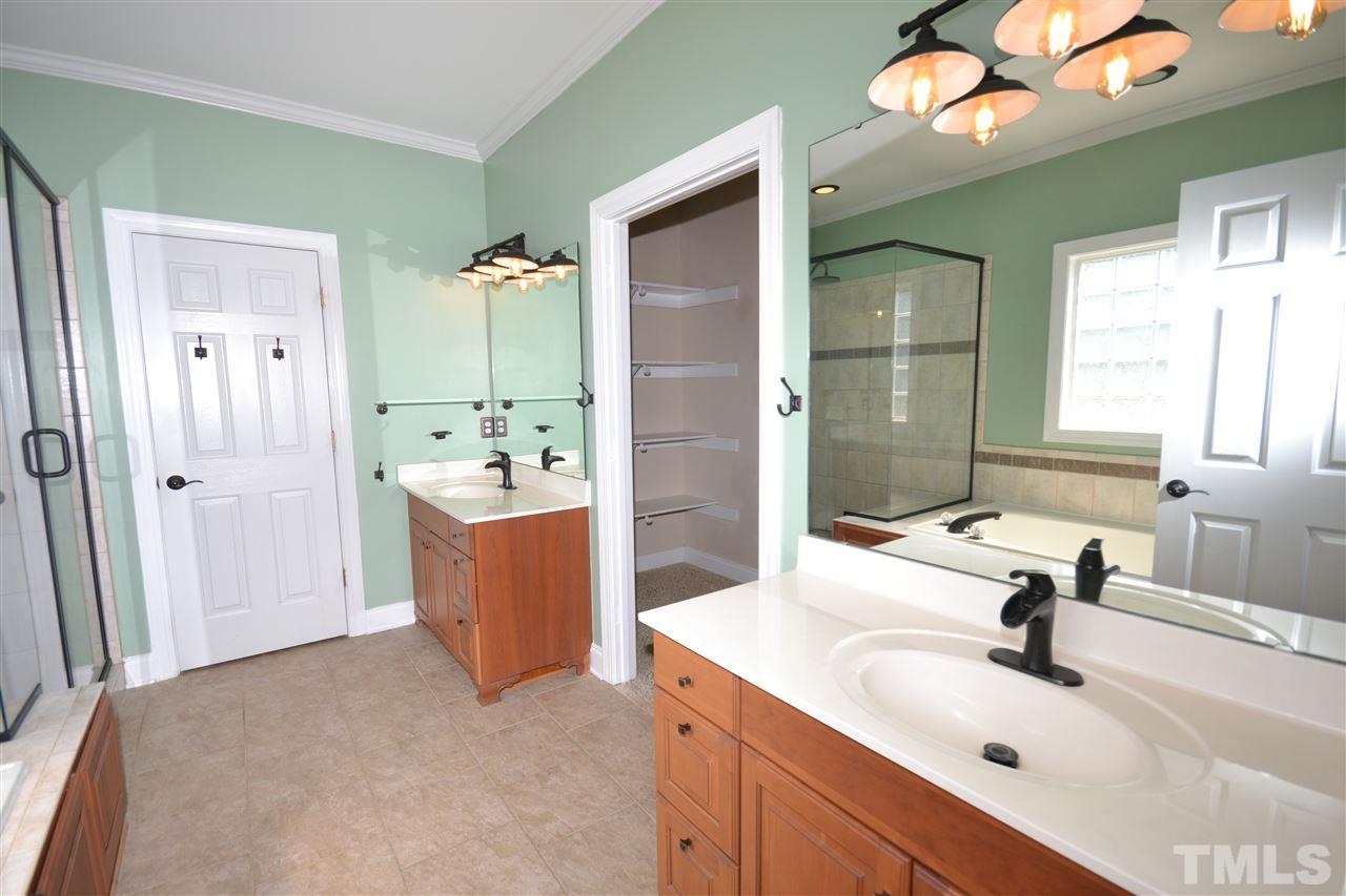5305 Harbor Crest Road Raleigh, NC 27614 - Photo 10 of 26
