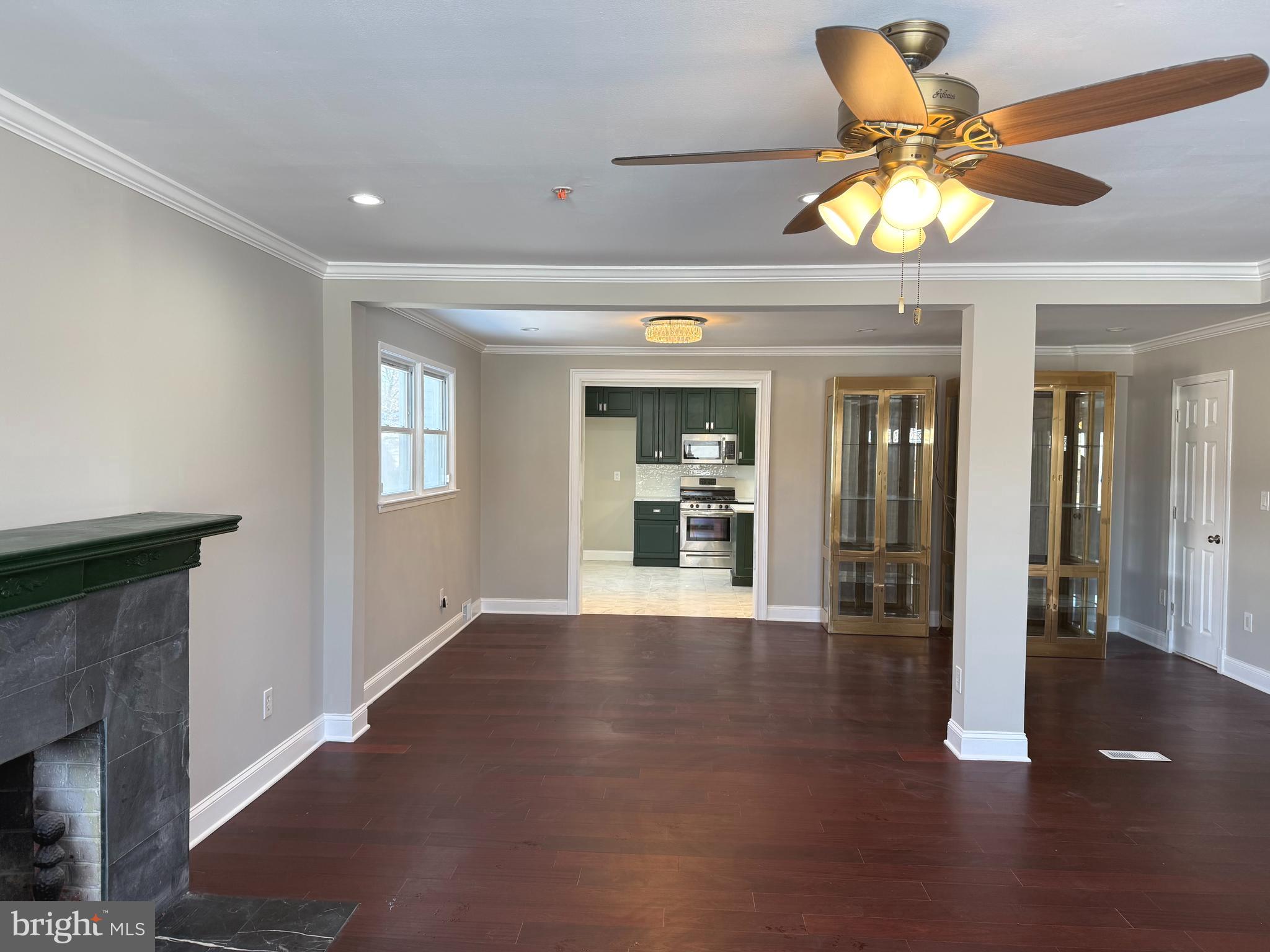 7419 Farnum Street Springfield, VA 22151 - Photo 10 of 28