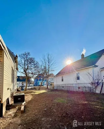 $2,950 | 57 Charles Street, Carteret, NJ 07008