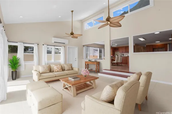$2,250,000 | 49-797 Kamehameha Highway, Unit A, Kaaawa, HI 96730