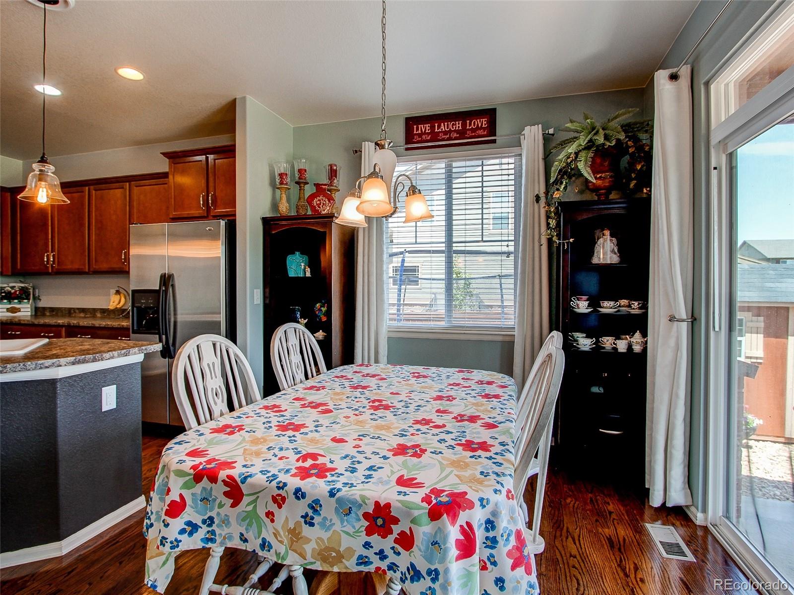 142 North Jackson Gap Way Aurora, CO 80018 - Photo 6 of 28