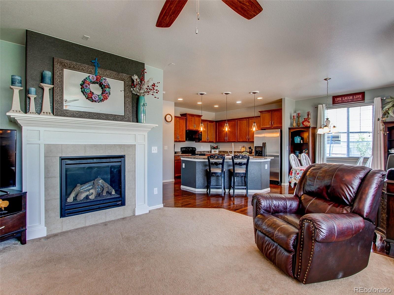 142 North Jackson Gap Way Aurora, CO 80018 - Photo 7 of 28