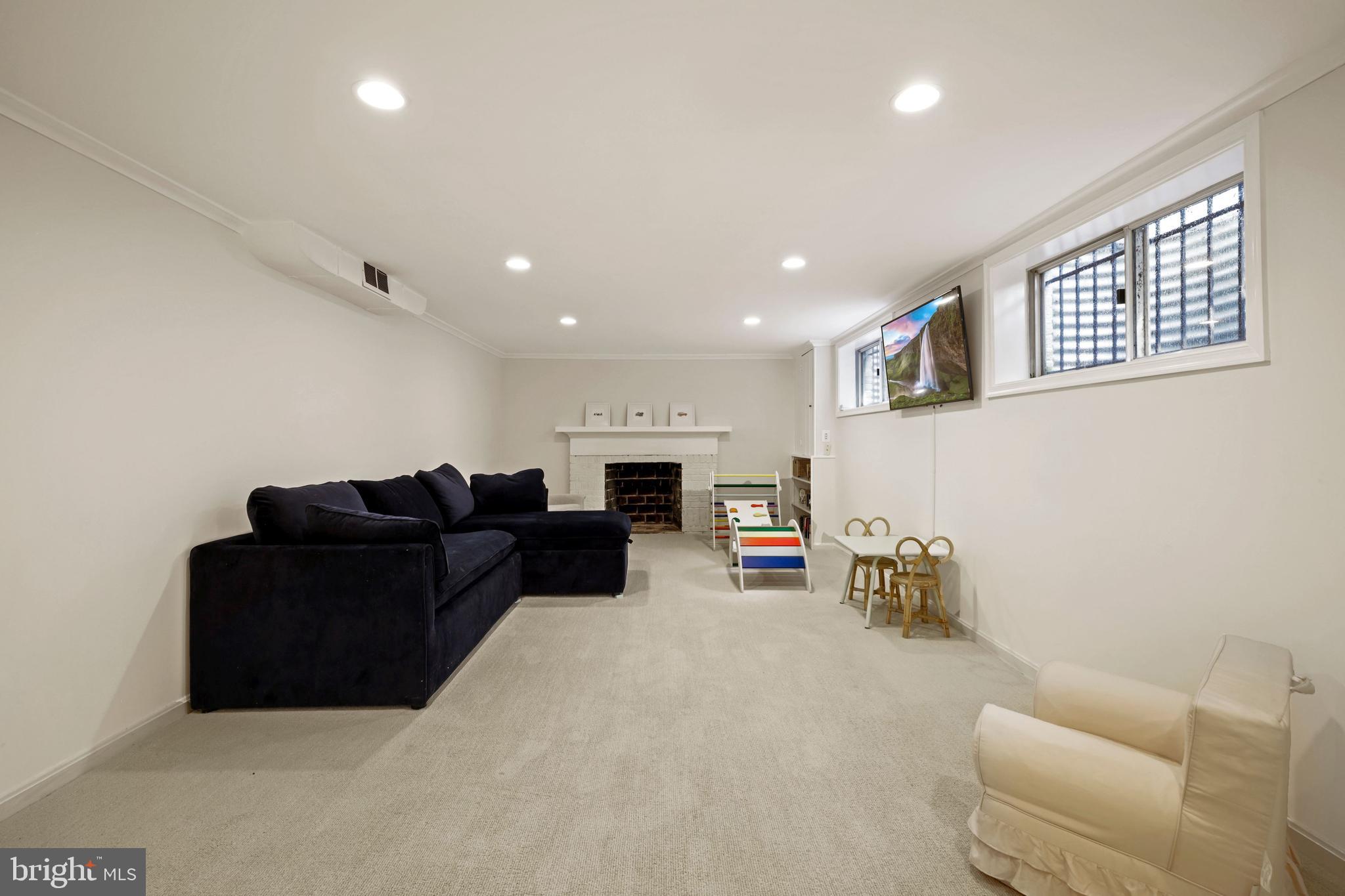 4232 Reno Road Northwest Washington, DC 20008 - Photo 29 of 41