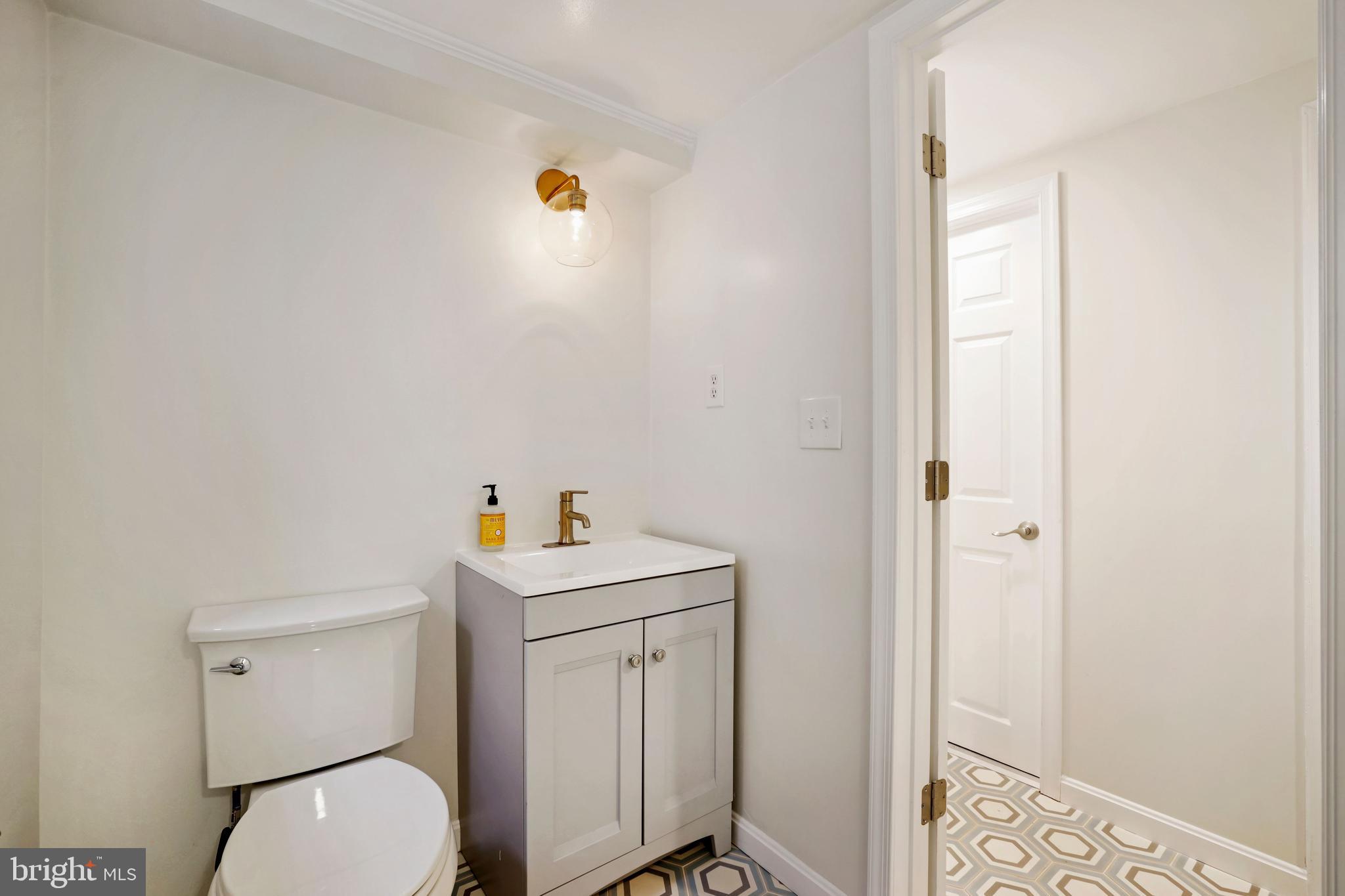 4232 Reno Road Northwest Washington, DC 20008 - Photo 33 of 41