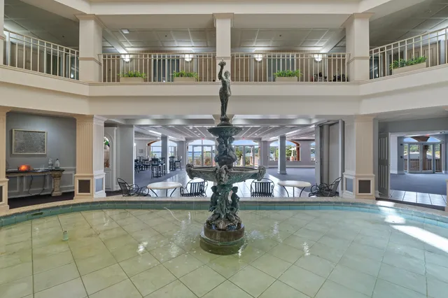 $129,000 | 335 Wrigley Drive, Unit 308, Lake Geneva, WI 53147