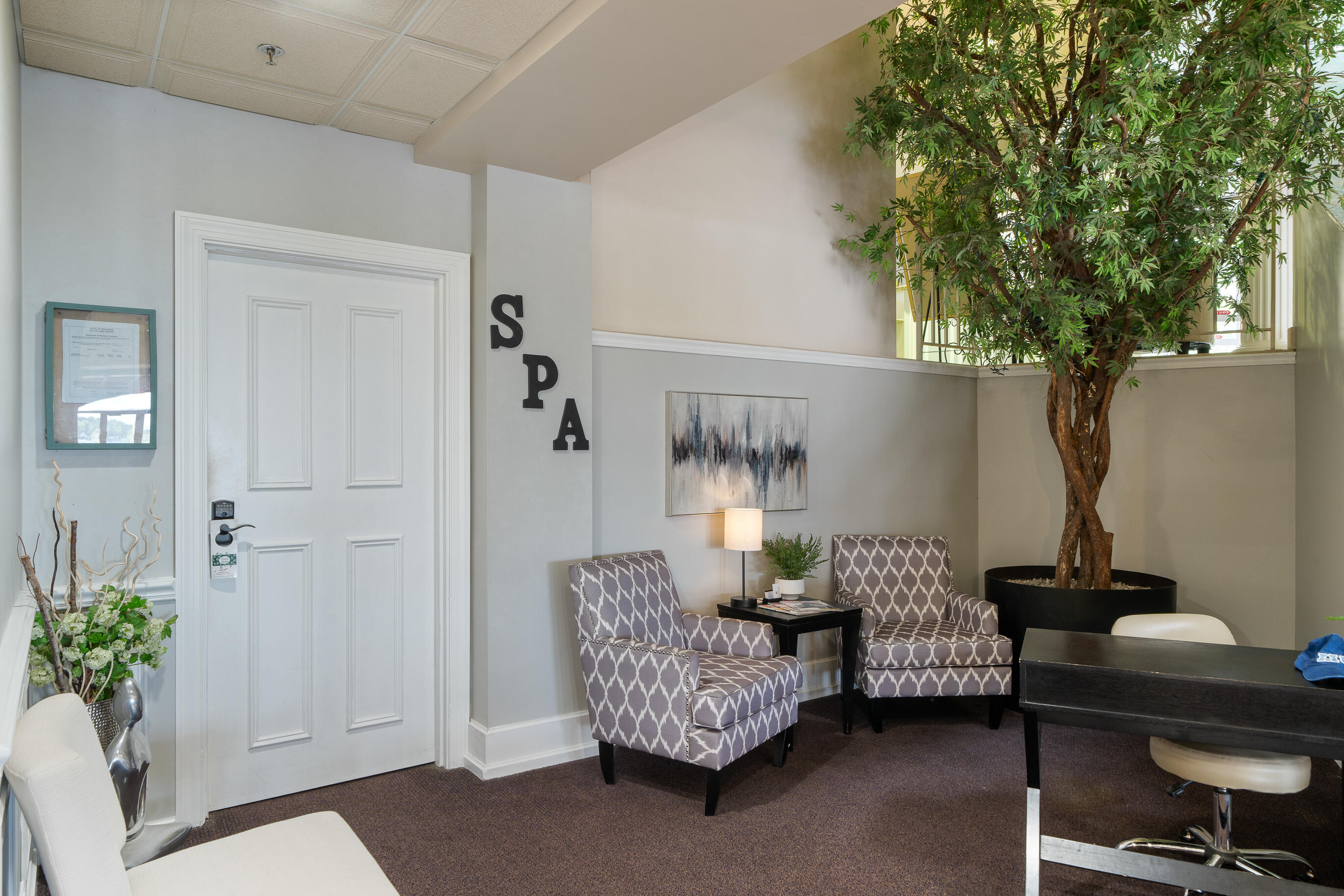 335 Wrigley Drive, Unit 308 Lake Geneva, WI 53147 - Photo 30 of 49 Hotel Spa