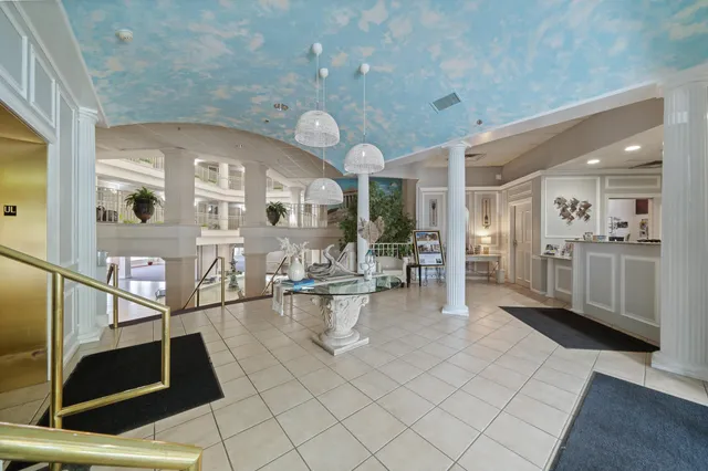 $129,000 | 335 Wrigley Drive, Unit 308, Lake Geneva, WI 53147