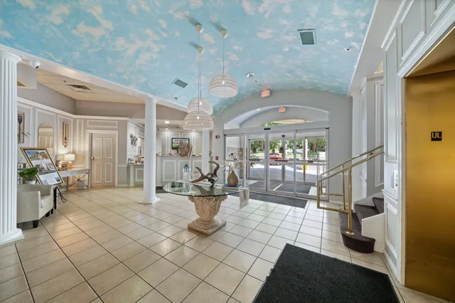 $129,000 | 335 Wrigley Drive, Unit 308, Lake Geneva, WI 53147