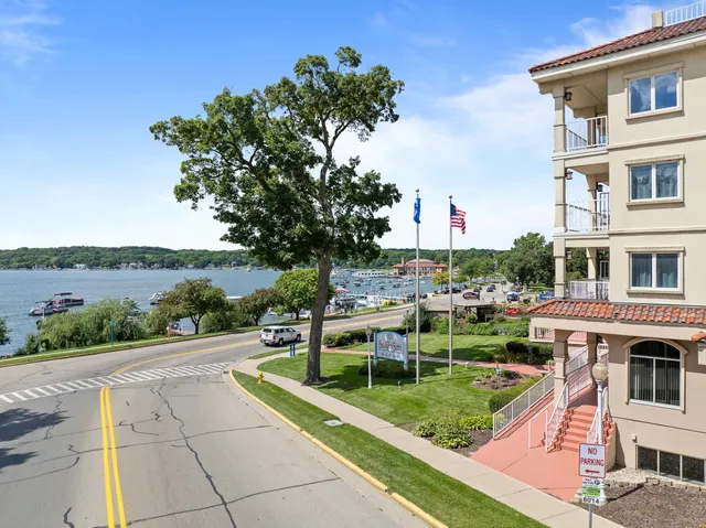 $129,000 | 335 Wrigley Drive, Unit 308, Lake Geneva, WI 53147