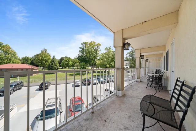 $129,000 | 335 Wrigley Drive, Unit 308, Lake Geneva, WI 53147