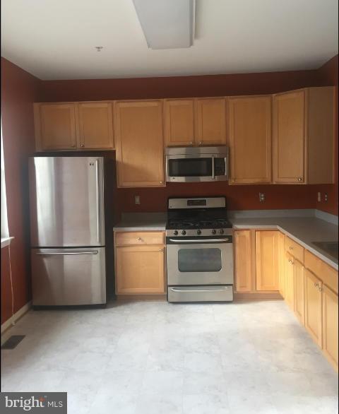 605 Trout Run Court Odenton, MD 21113 - Photo 5 of 14 Kitchen