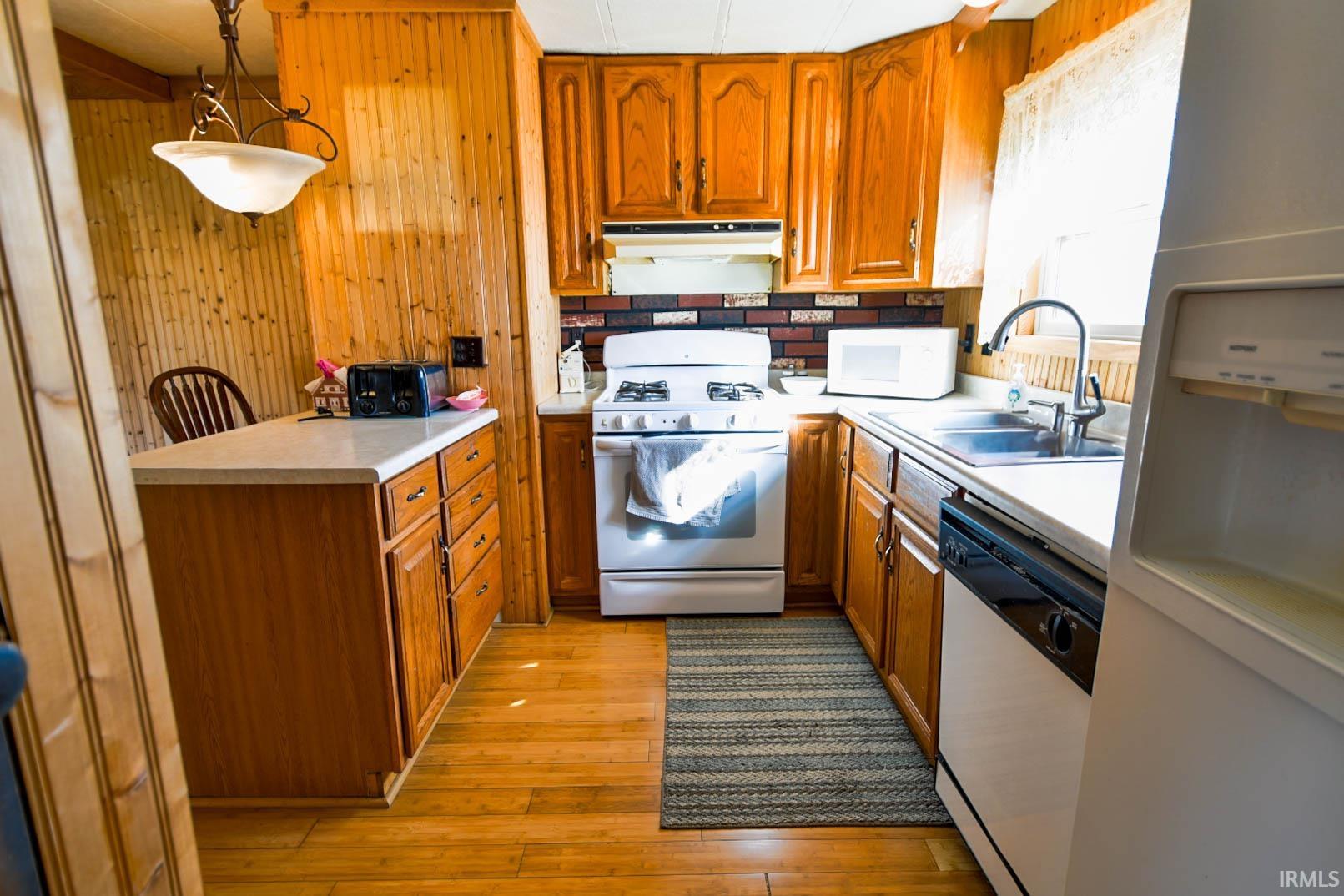 3579 County Road 52 Auburn, IN 46706 - Photo 19 of 31