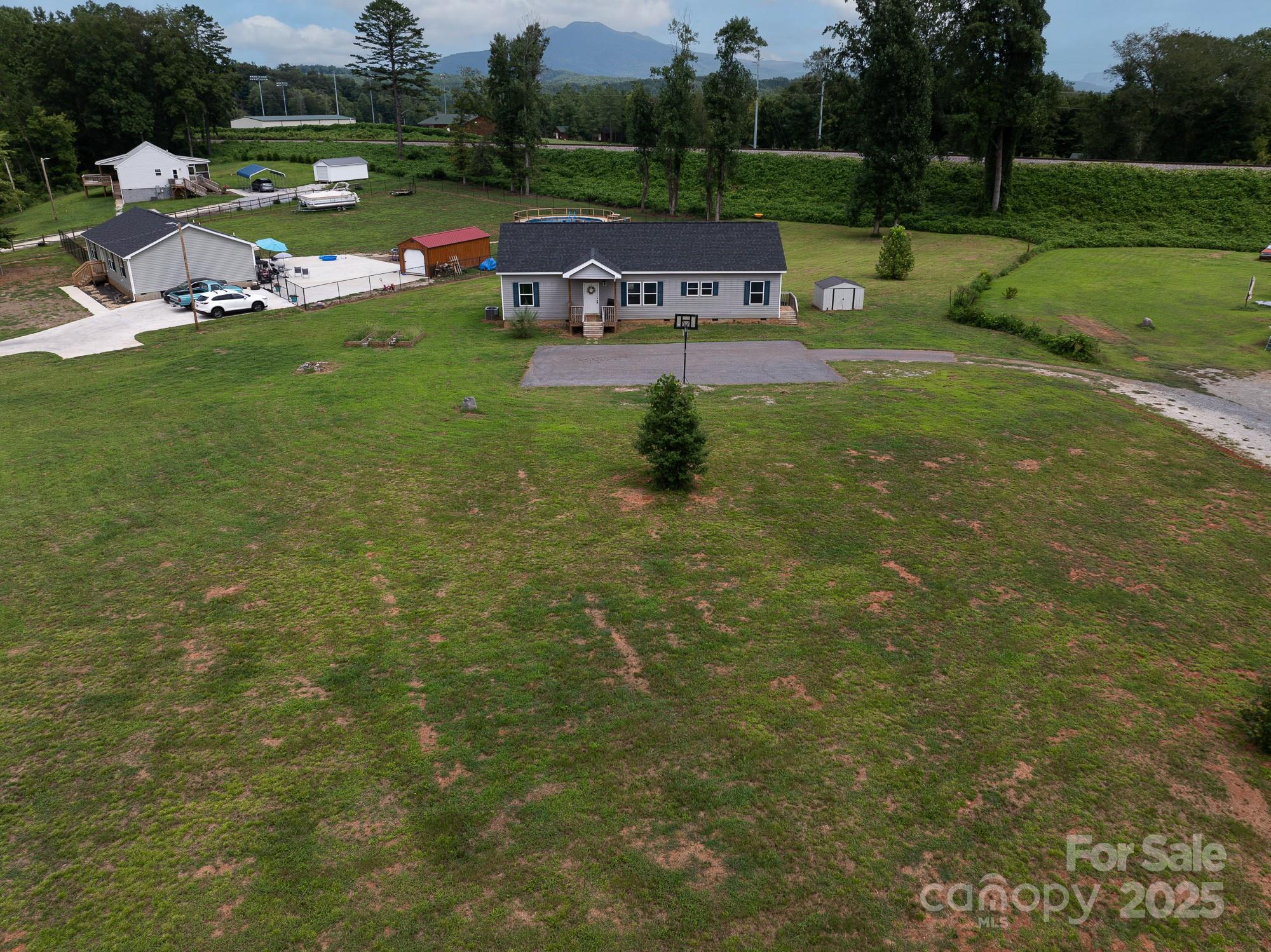 3107 Yancey Road Marion, NC 28752 - Photo 28 of 35 Gallery Image 28