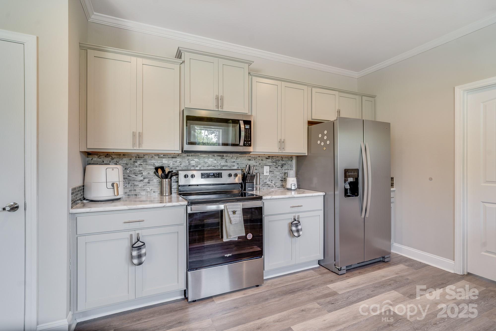 3107 Yancey Road Marion, NC 28752 - Photo 6 of 35 Gallery Image 6