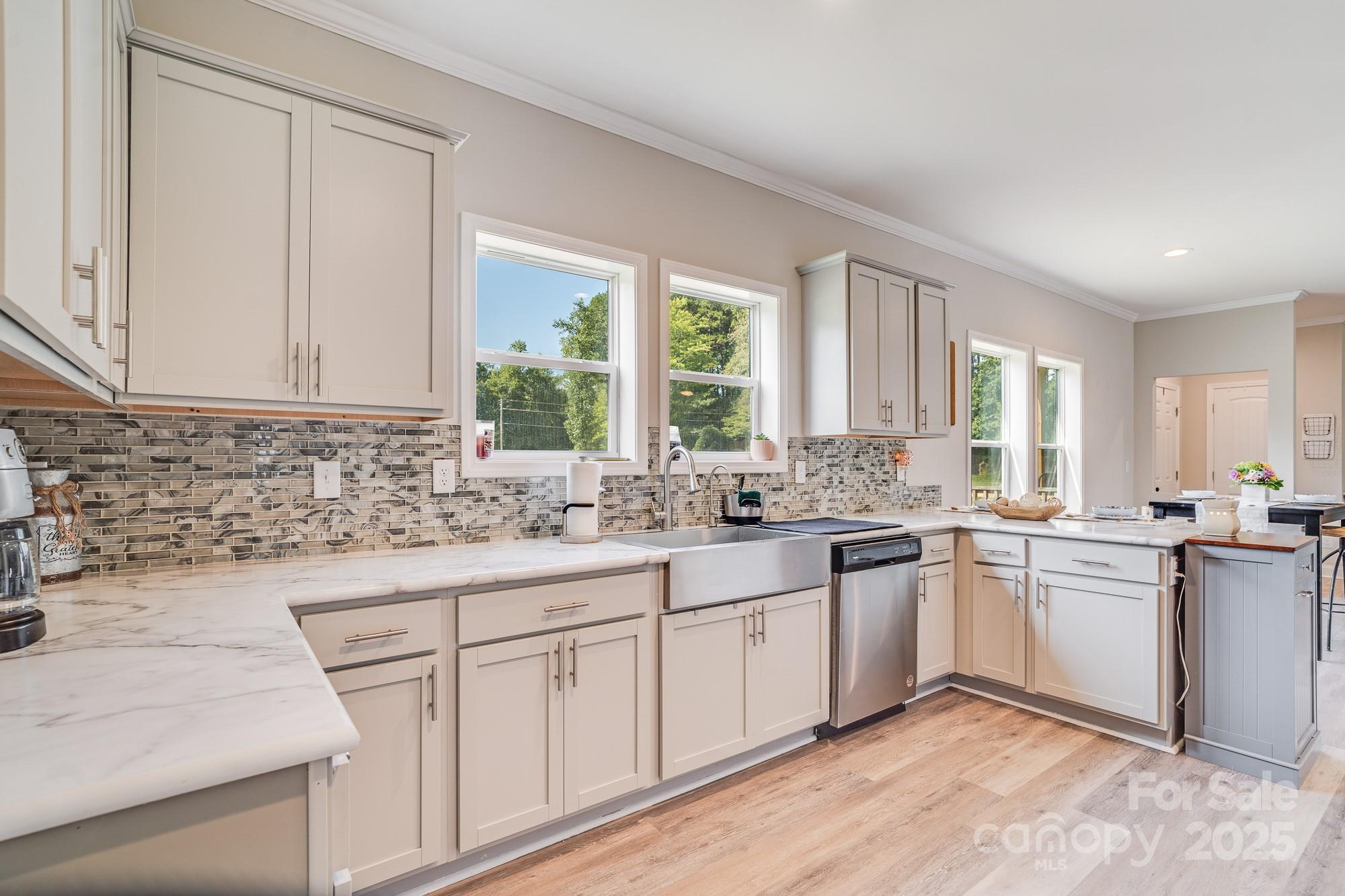 3107 Yancey Road Marion, NC 28752 - Photo 7 of 35 Gallery Image 7