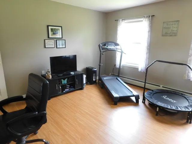 $385,000 | 435 Canaan Road, Skowhegan, ME 04976