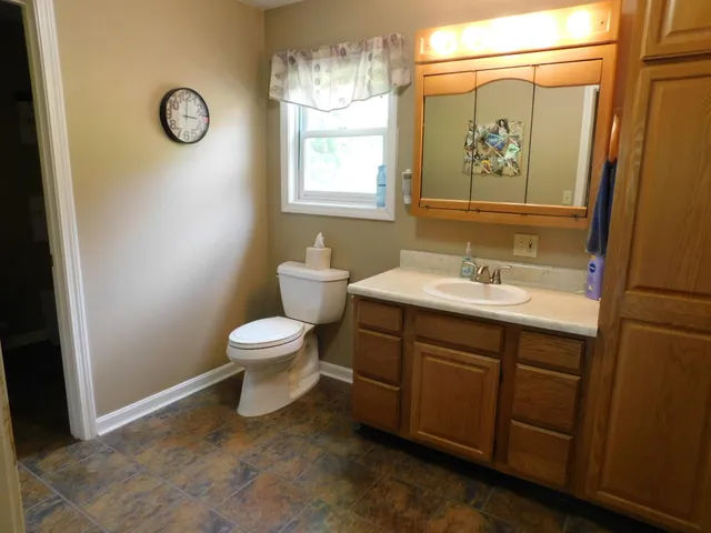 $385,000 | 435 Canaan Road, Skowhegan, ME 04976