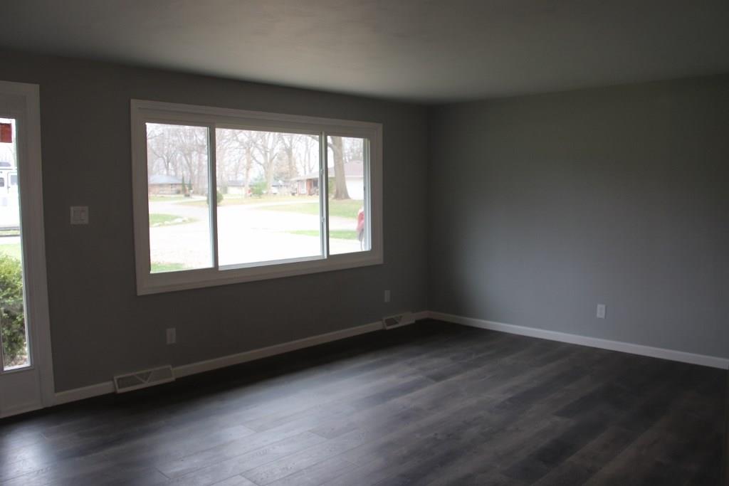 3516 Manchester Road Anderson, IN 46012 - Photo 10 of 30 Gallery Image 10