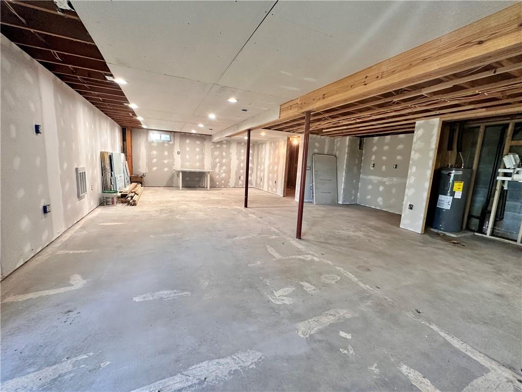 241 Countryview Road Slippery Rock, PA 16057 - Photo 15 of 24