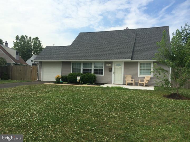 91 Quaker Hill Road Levittown, PA 19057 - Photo 1 of 25 Exterior