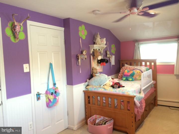 91 Quaker Hill Road Levittown, PA 19057 - Photo 9 of 25 Bedroom