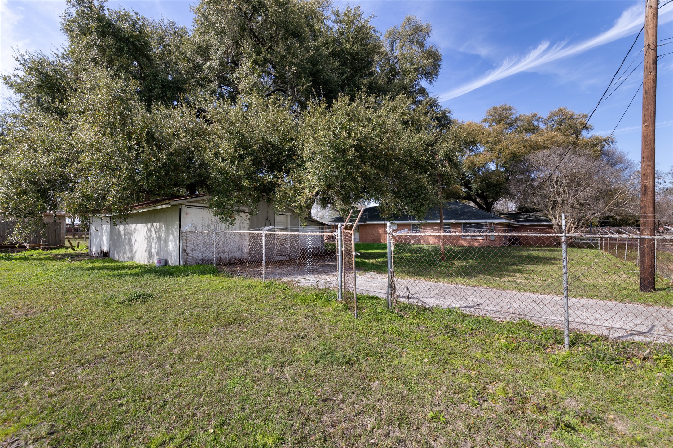9001 Friendship Road Houston, TX 77080 - Photo 22 of 22 a view of a park with large trees