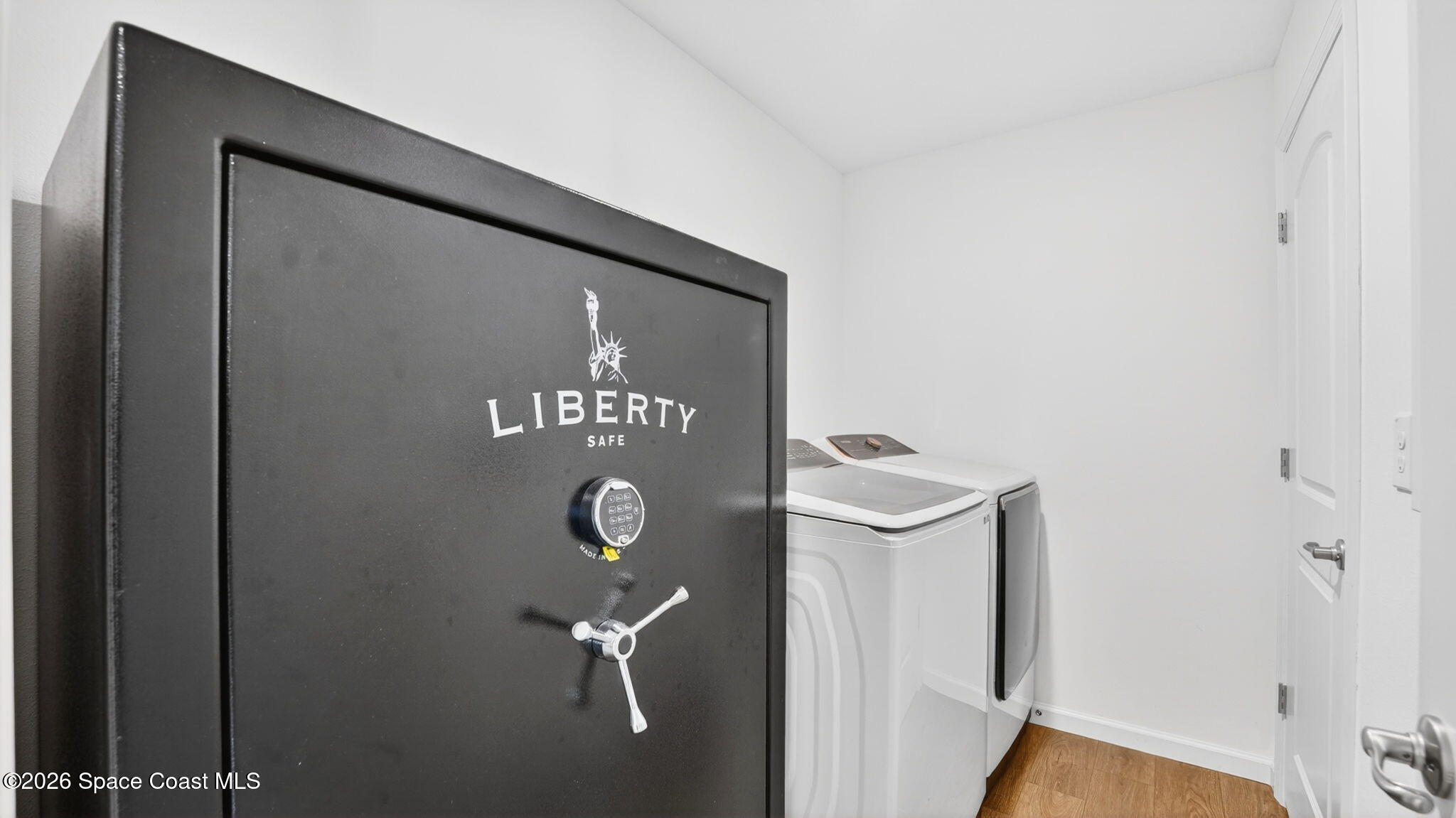 145 Benchor Road Northwest Palm Bay, FL 32907 - Photo 29 of 41 Laundry Room