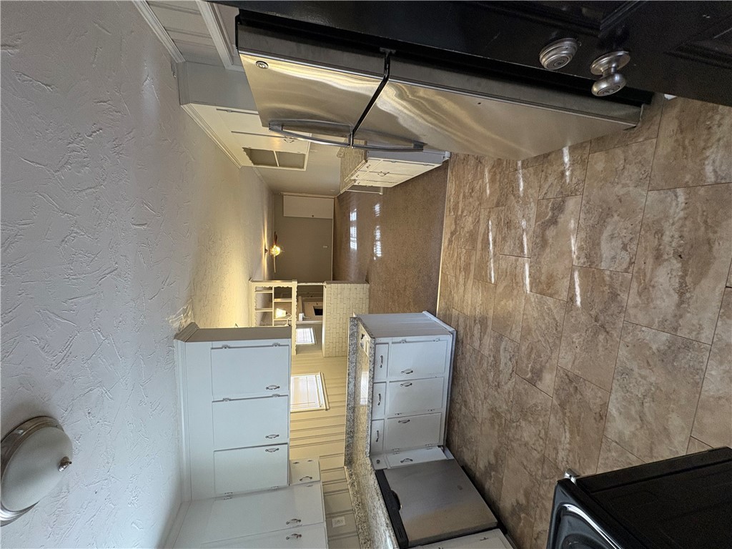 4213 Hembree Creek Road Anderson, SC 29625 - Photo 3 of 15