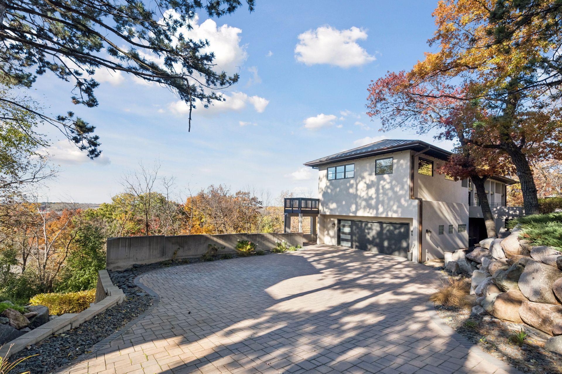 12 Overholt Pass Edina, MN 55439 - Photo 11 of 102