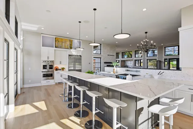 $1,995,000 | 12 Overholt Pass, Edina, MN 55439