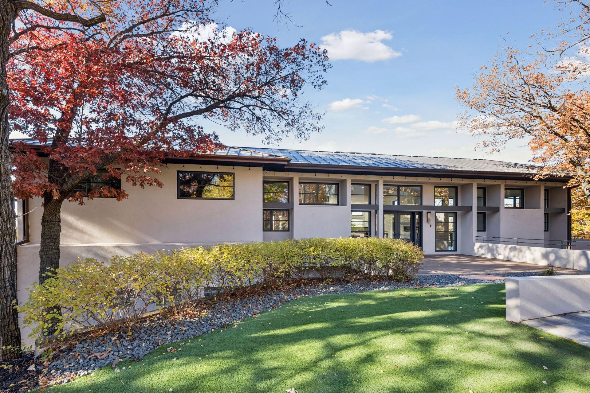 12 Overholt Pass Edina, MN 55439 - Photo 8 of 102