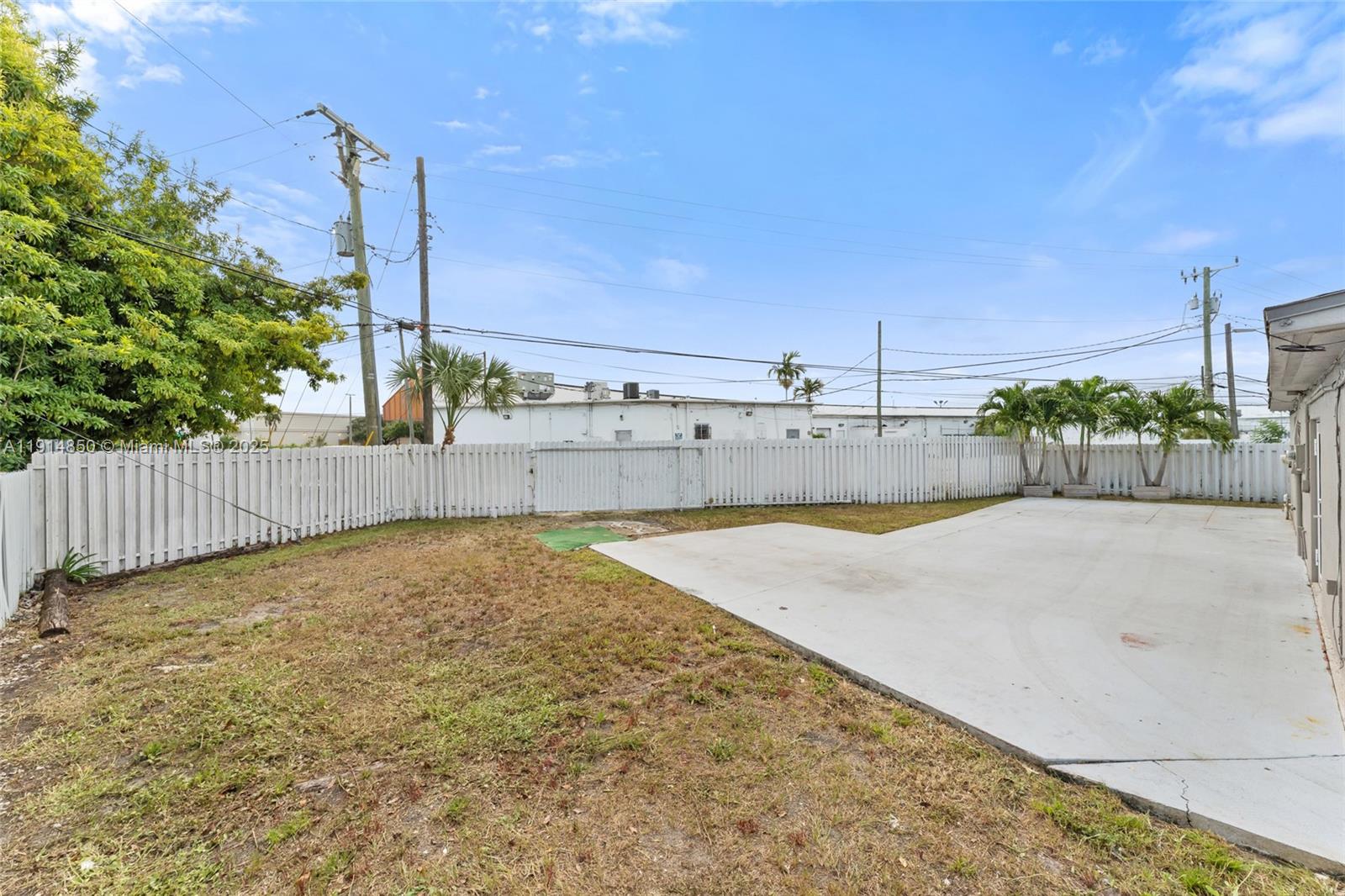 810 East 9th Place, Unit B Hialeah, FL 33010 - Photo 14 of 14