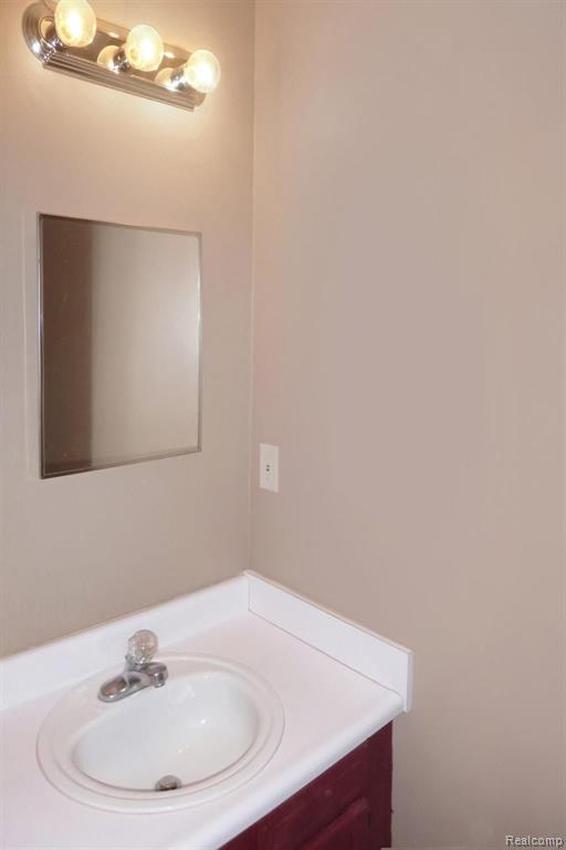 32286 West 12 Mile Road Farmington Hills, MI 48334 - Photo 6 of 24