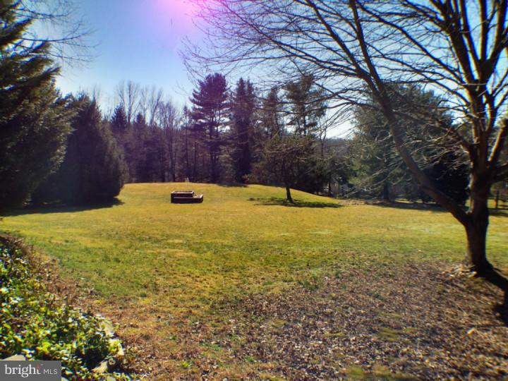 960 Camelot Road Furlong, PA 18925 - Photo 22 of 24