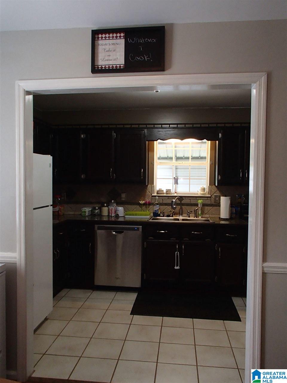 5947 Creekwood Road Birmingham, AL 35210 - Photo 13 of 34