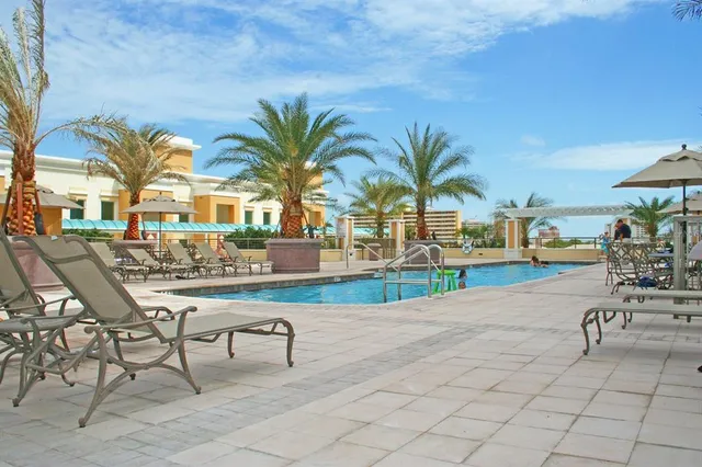 $2,900 | 800 North Tamiami Trail, Unit 1502, Sarasota, FL 34236